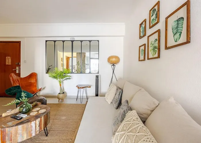 Anna's Da Rocha * Portimão