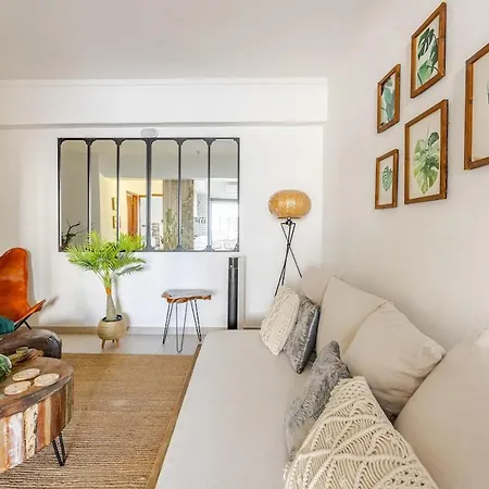 Anna's Da Rocha * بورتيماو